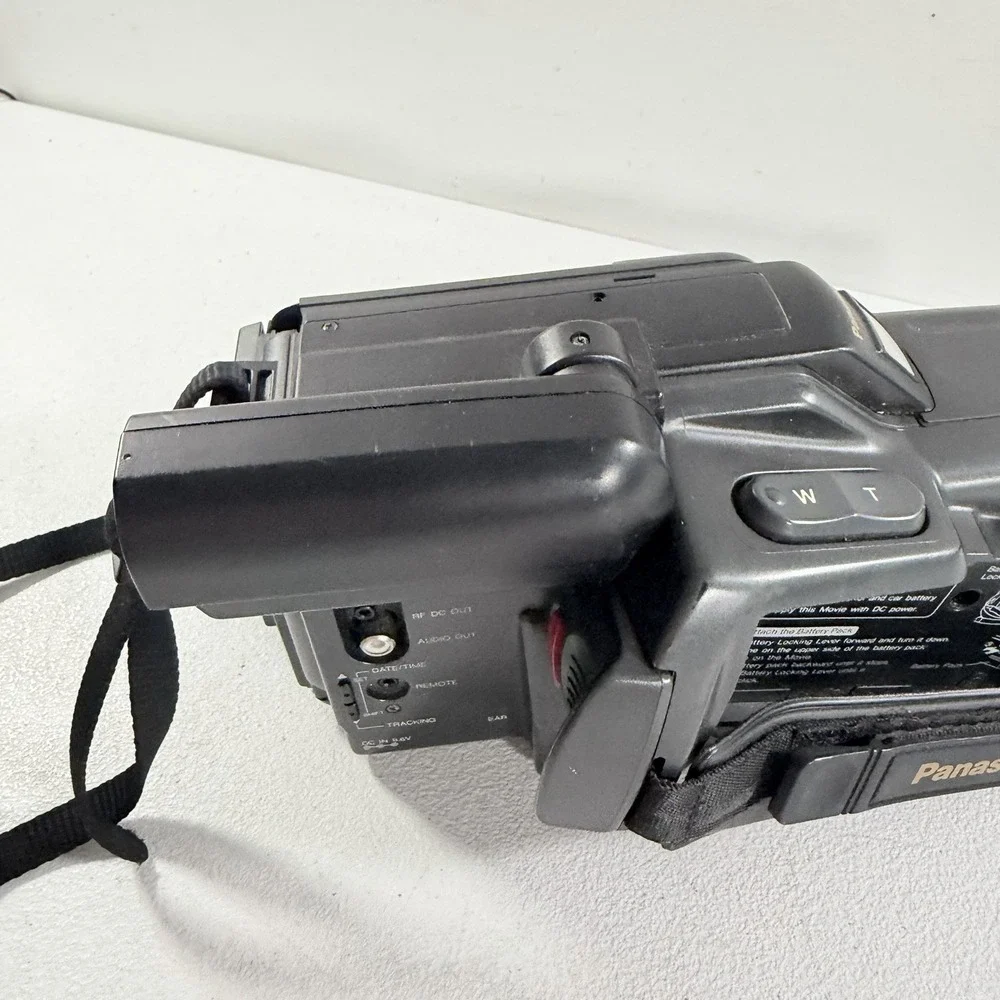 Panasonic MC20 NV-MC20E VHS-C Movie Camera Video Camcorder POWERS ON AS IS READ